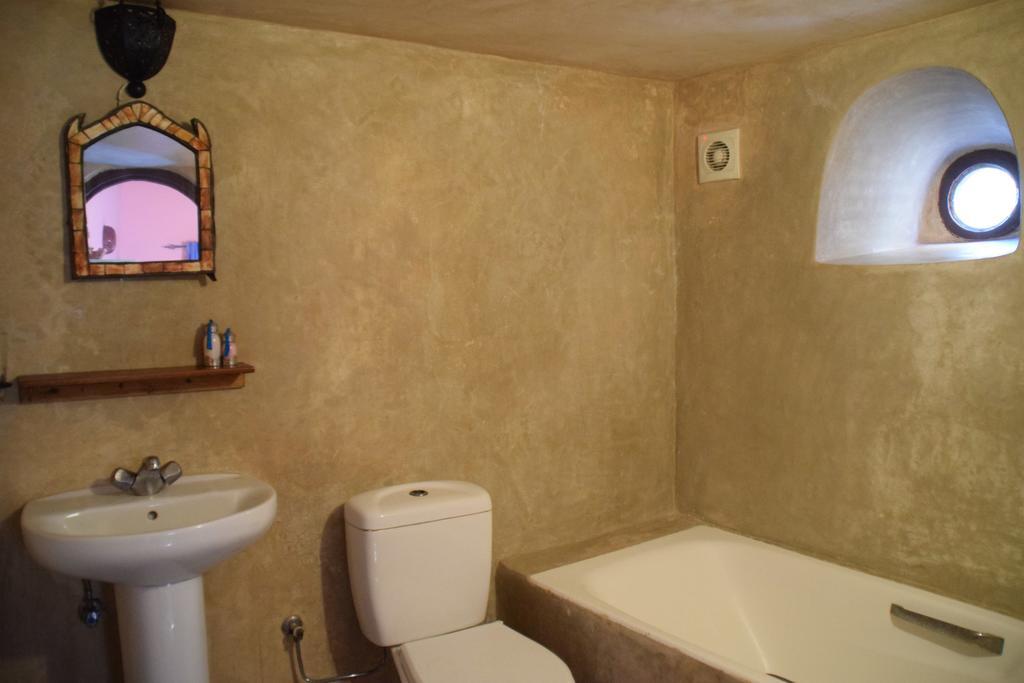 Riad Saltana As-Sawíra Pokoj fotografie