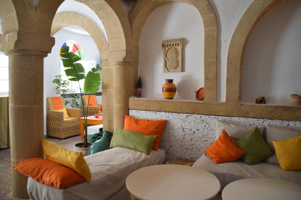 Riad Saltana As-Sawíra Exteriér fotografie